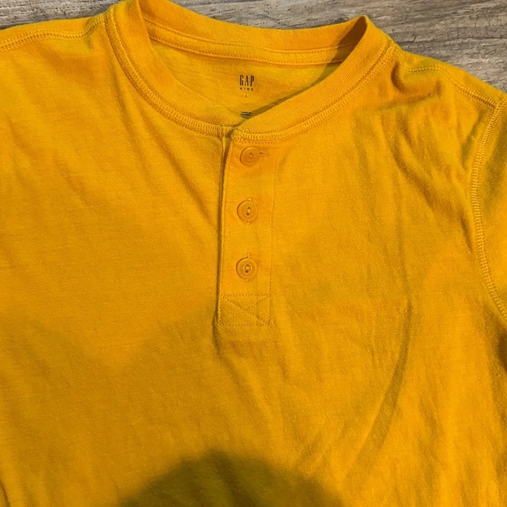EUC GAP Kids Henley Shirt, sz L